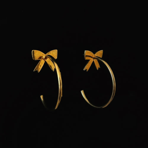 Ribbon hoop pierce