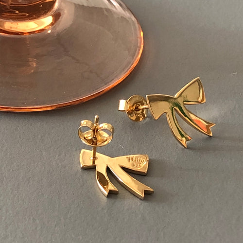 Ribbon plate pierce