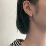 Ribbon hoop pierce