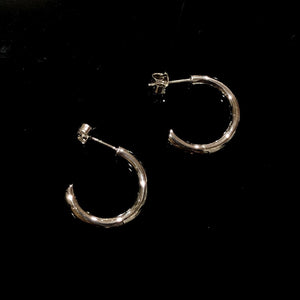 W Heart hoop pierce (Silver)