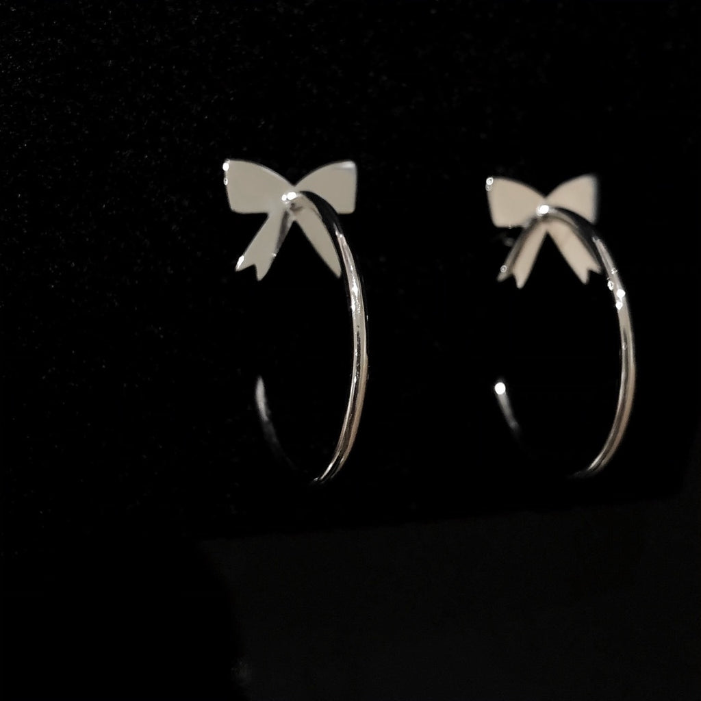 Ribbon hoop pierce (Silver)